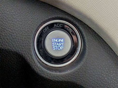 Used 2017 Hyundai Santa Fe Sport image 33