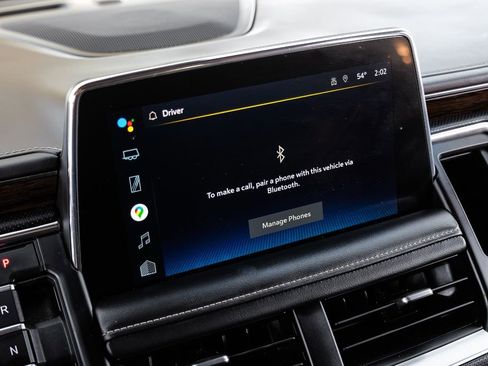 Used 2022 Chevrolet Suburban Premier image 30