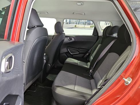 Used 2020 Kia Soul S FWD image 13