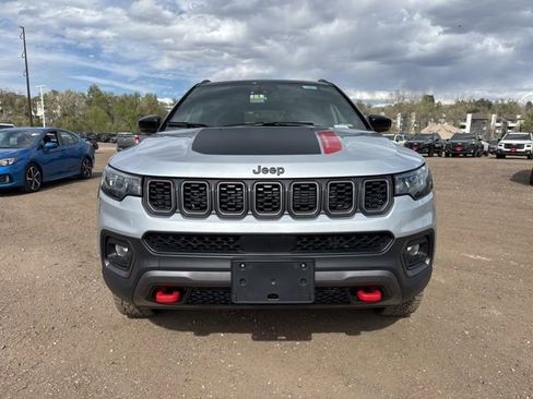 Used 2025 Jeep Compass Trailhawk w/ Trailer Tow Group image 9