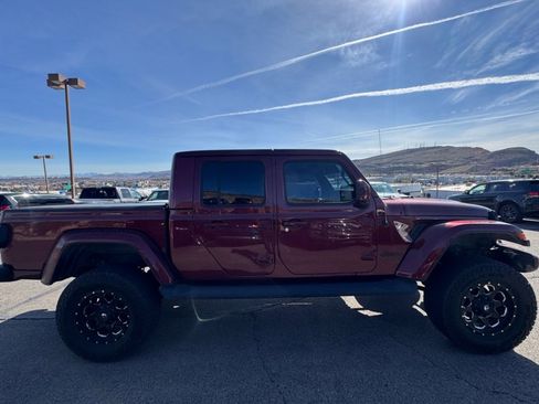Used 2021 Jeep Gladiator Overland image 6