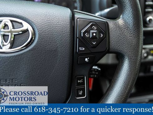 Used 2020 Toyota Tacoma SR AWD/4WD image 34