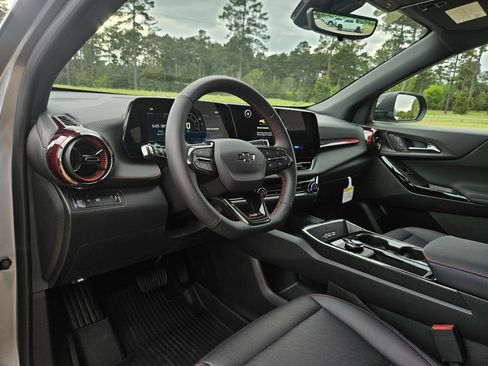 New 2026 Chevrolet Equinox RS FWD image 12