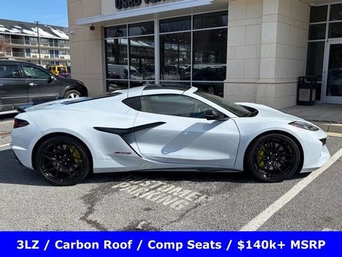 Used 2024 Chevrolet Corvette Z06 image 9