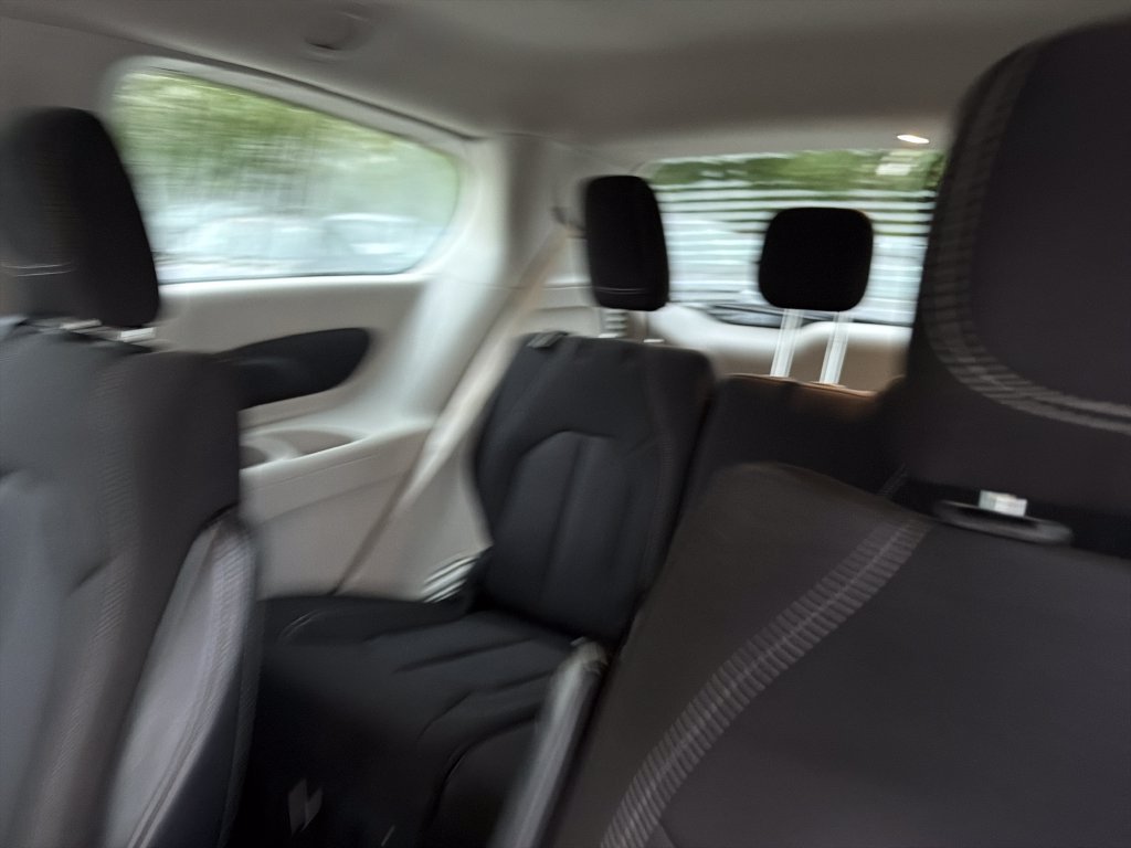 Used 2023 Chrysler Voyager LX FWD image 32