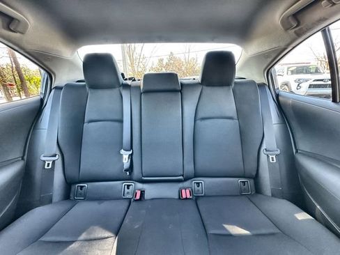 Used 2025 Toyota Corolla LE image 30