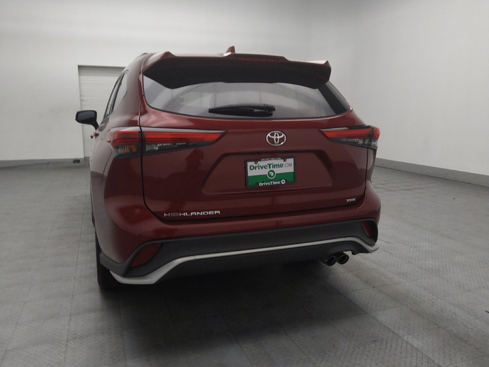 Used 2021 Toyota Highlander XSE FWD image 6
