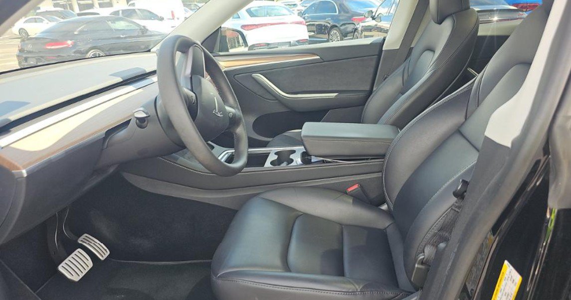 Used 2023 Tesla Model Y Performance AWD/4WD image 4