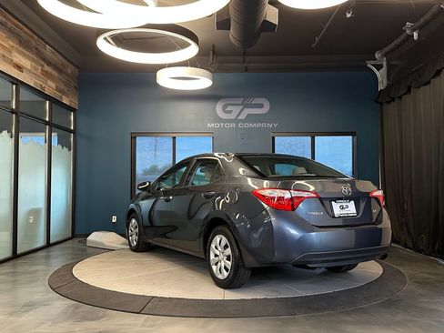 Used 2016 Toyota Corolla LE FWD image 5