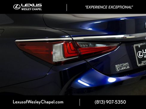 New 2025 Lexus ES 350 w/ Premium Package image 10