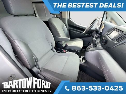 Used 2015 Nissan NV200 SV w/ Technology Package image 23