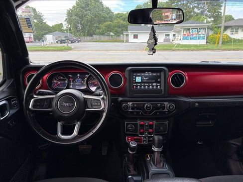 Used 2021 Jeep Wrangler Unlimited Rubicon AWD/4WD image 6