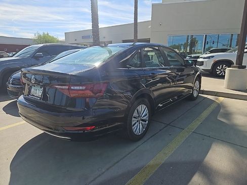 Used 2019 Volkswagen Jetta S image 3