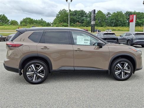 New 2025 Nissan Rogue SL w/ Tech Package image 11