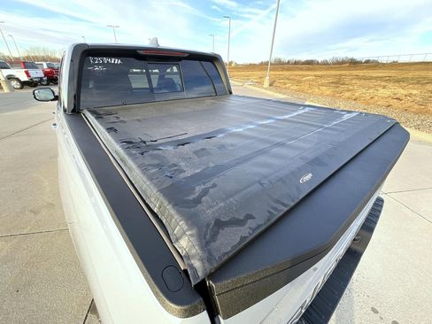 Used 2025 Honda Ridgeline Black Edition image 25