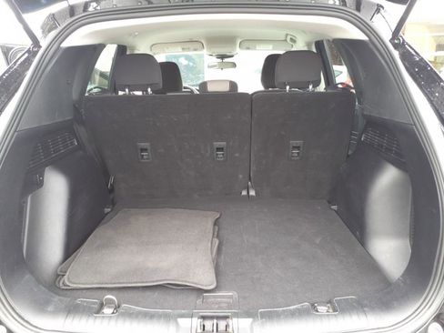 Used 2022 Ford Escape SE w/ SE Sport Appearance Package image 8