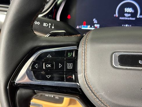 Used 2026 Jeep Grand Cherokee L Summit w/ Obsidian Package AWD/4WD image 11