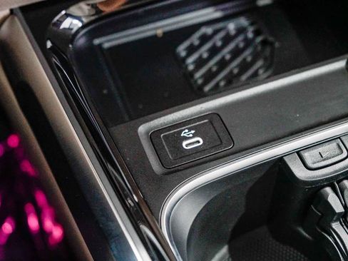 Used 2026 Mercedes-Benz GLB 250 image 23