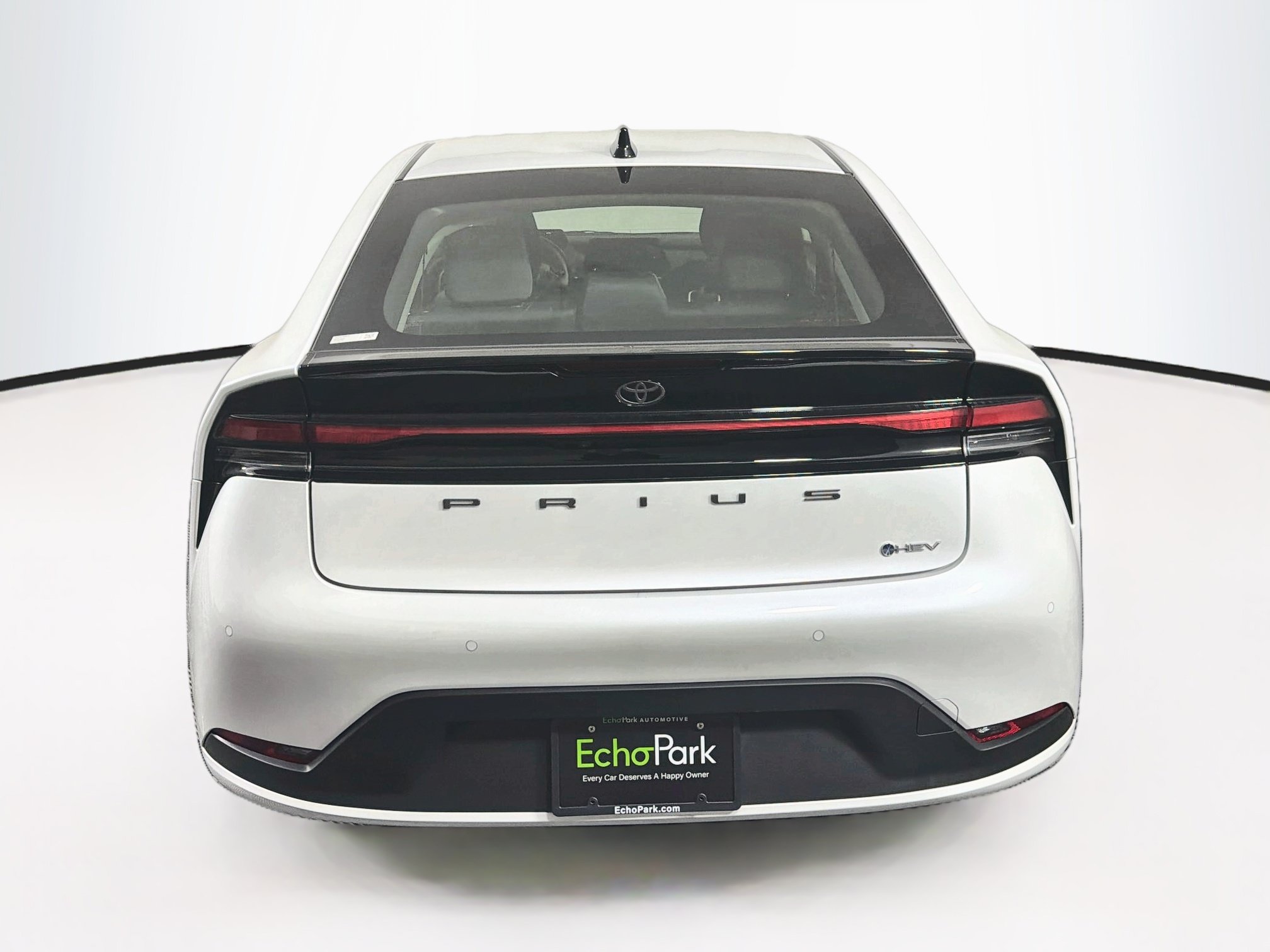 Used 2026 Toyota Prius LE FWD image 7