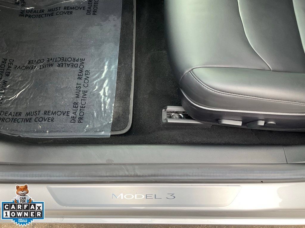 Used 2018 Tesla Model 3 Long Range RWD image 14