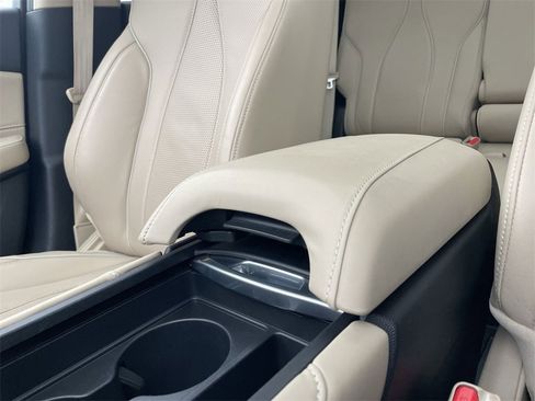 Used 2024 Acura RDX SH-AWD w/ Advance Package image 24