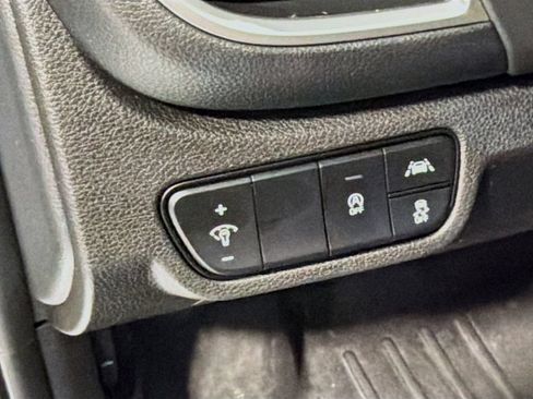 Used 2023 Kia Seltos SX w/ SX Sunroof Package AWD/4WD image 12