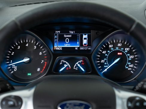 Used 2015 Ford Escape Titanium AWD/4WD image 18