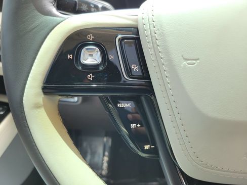 Certified 2023 Lincoln Aviator Black Label w/ Dynamic Handling Package AWD/4WD image 18