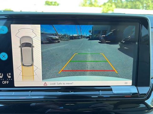 New 2026 Volkswagen Atlas SE image 24