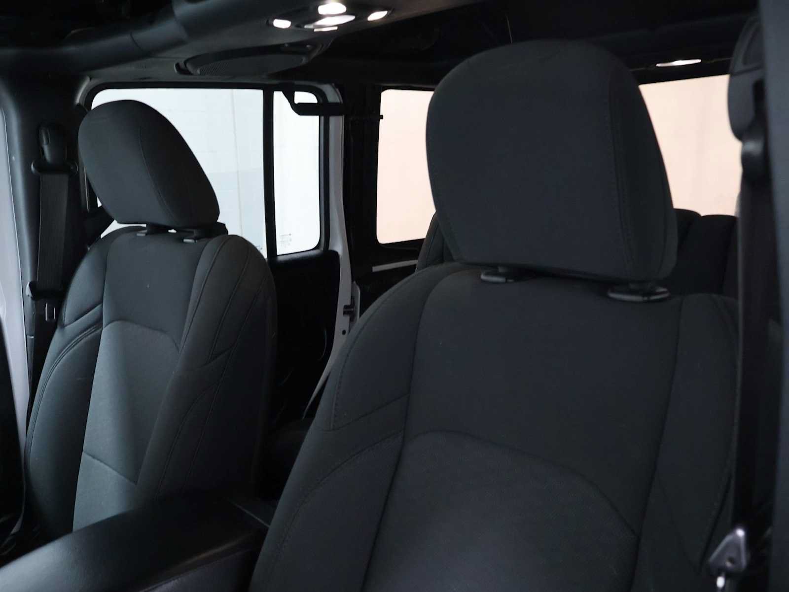 Used 2020 Jeep Wrangler Unlimited Sport S AWD/4WD image 16