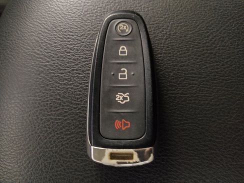 Used 2018 Ford Flex Limited w/ Equipment Group 301A AWD/4WD image 32