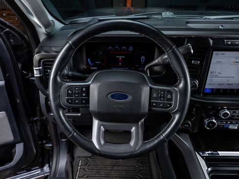 Used 2024 Ford F350 Lariat w/ Lariat Ultimate Package image 19