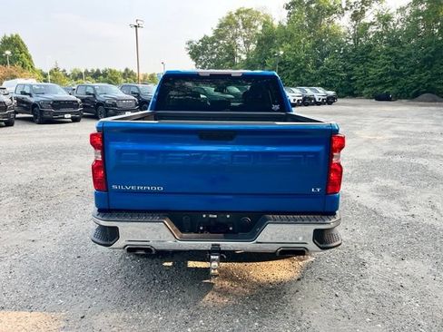 Used 2022 Chevrolet Silverado 1500 LT w/ Z71 Off-Road Package AWD/4WD image 7