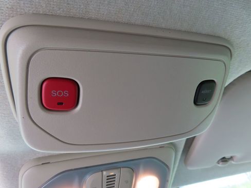 Used 2025 RAM ProMaster 2500 w/ Convenience Group FWD image 9