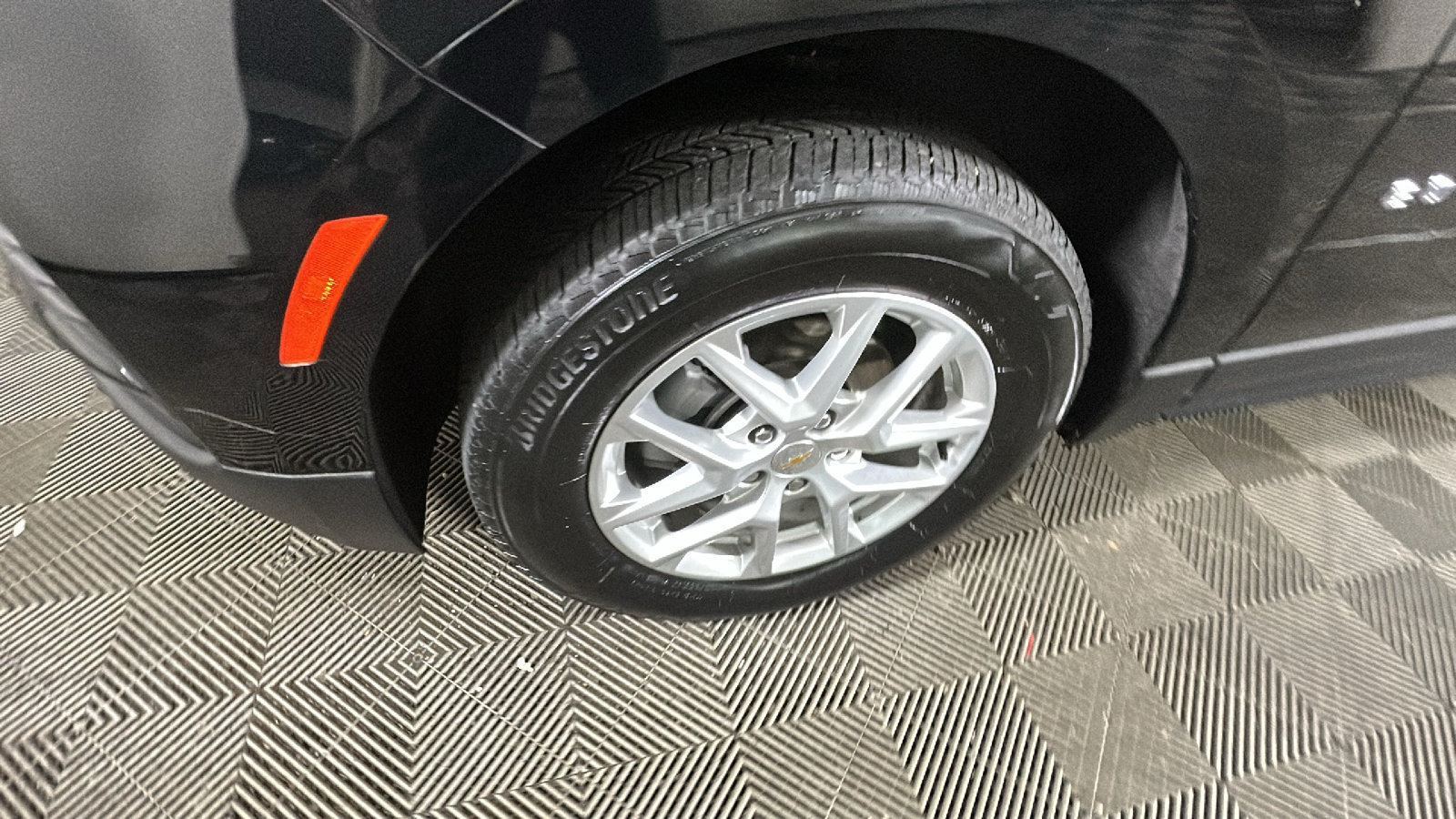 Used 2024 Chevrolet Equinox LS AWD/4WD image 10