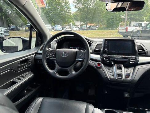 Used 2022 Honda Odyssey EX-L image 8