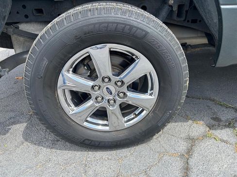 Used 2018 Ford F150 XLT w/ Equipment Group 302A Luxury AWD/4WD image 9