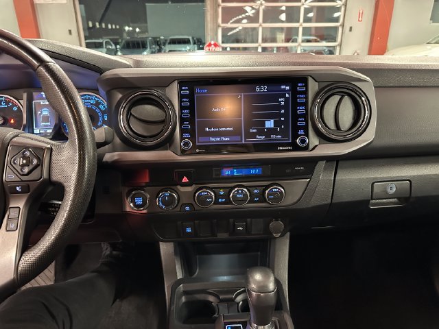 Certified 2022 Toyota Tacoma TRD Sport AWD/4WD image 21