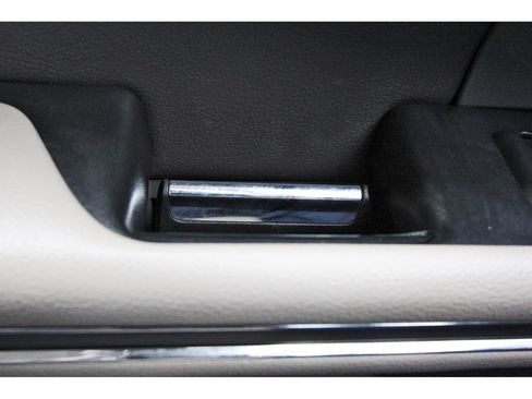 Used 2018 Ford Expedition XLT w/ Equipment Group 202A RWD image 20