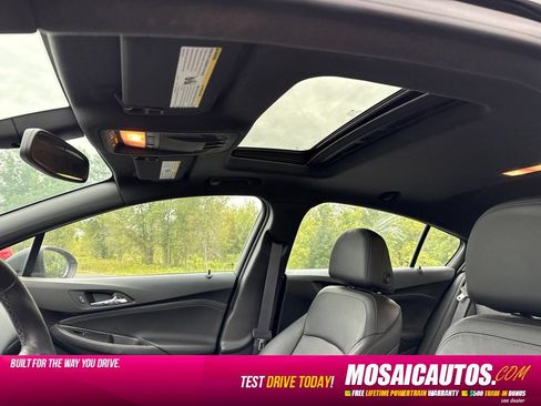 Used 2016 Chevrolet Cruze Premier FWD image 8