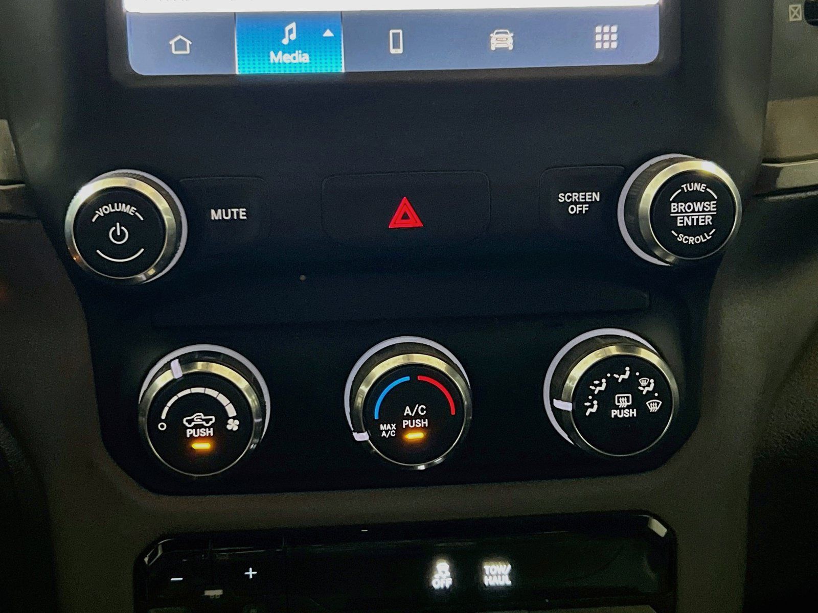 Used 2022 RAM 2500 Tradesman AWD/4WD image 11