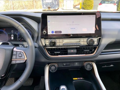 New 2026 Toyota Grand Highlander Hybrid MAX Platinum image 6