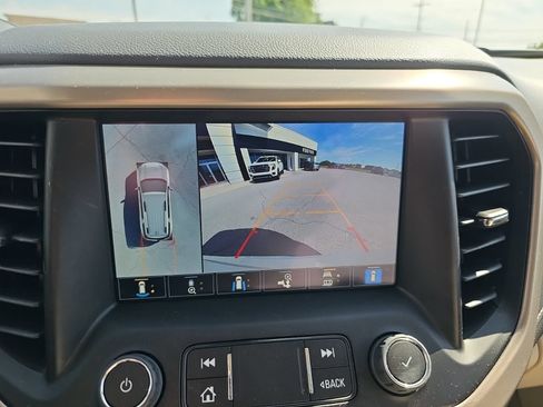 Used 2023 GMC Acadia Denali w/ Denali Ultimate Package AWD/4WD image 18