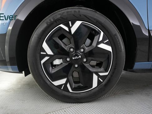 Used 2023 Kia Niro Wave image 17