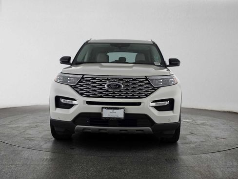 Used 2020 Ford Explorer Platinum w/ Premium Technology Package AWD/4WD image 8