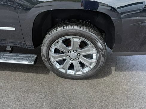 Used 2015 GMC Yukon XL Denali w/ Touring Package RWD image 24