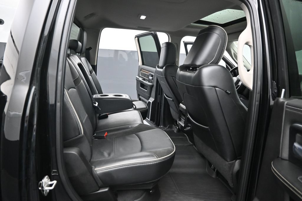 Used 2024 RAM 2500 Laramie w/ Safety Group AWD/4WD image 32
