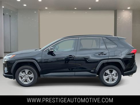 Used 2024 Toyota RAV4 XLE image 2