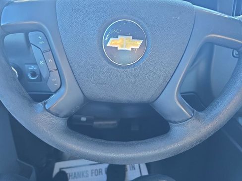 Used 2016 Chevrolet Express 2500 image 22