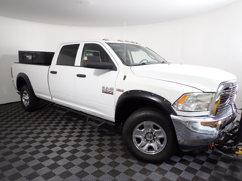 Used 2017 RAM 2500 Tradesman w/ Chrome Appearance Group AWD/4WD image 11